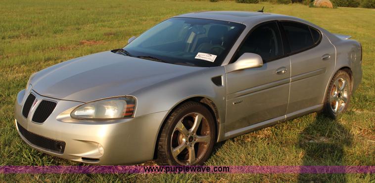 image for item K8732 2006 Pontiac Grand Prix GXP