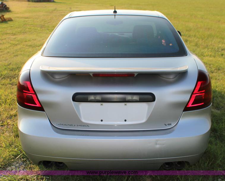 image for item K8732 2006 Pontiac Grand Prix GXP