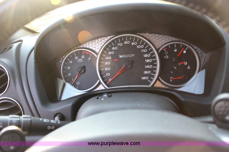 image for item K8732 2006 Pontiac Grand Prix GXP