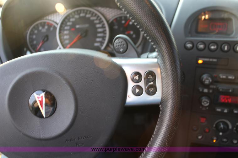 image for item K8732 2006 Pontiac Grand Prix GXP
