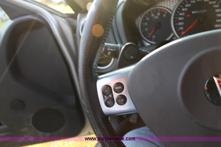 image for item K8732 2006 Pontiac Grand Prix GXP