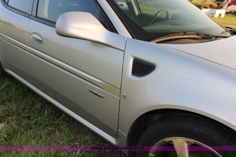 image for item K8732 2006 Pontiac Grand Prix GXP