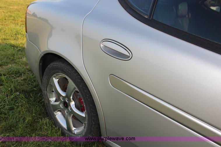 image for item K8732 2006 Pontiac Grand Prix GXP