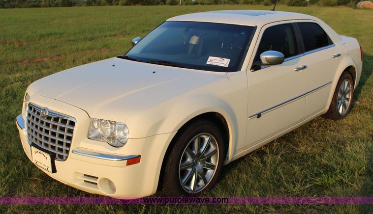 image for item K8733 2008 Chrysler 300C