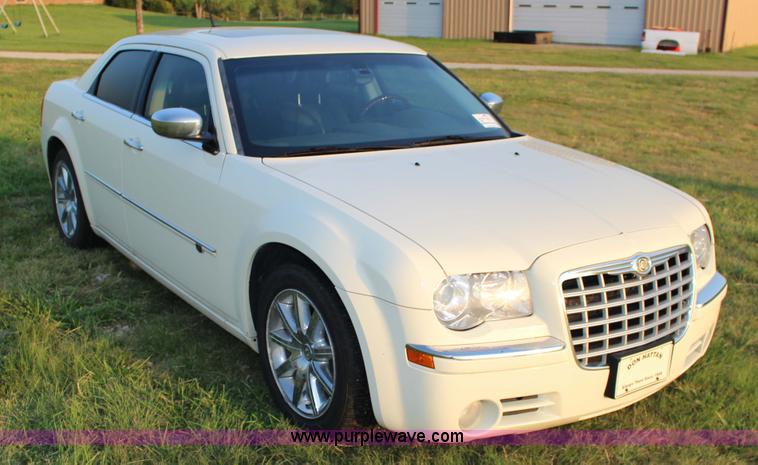 image for item K8733 2008 Chrysler 300C