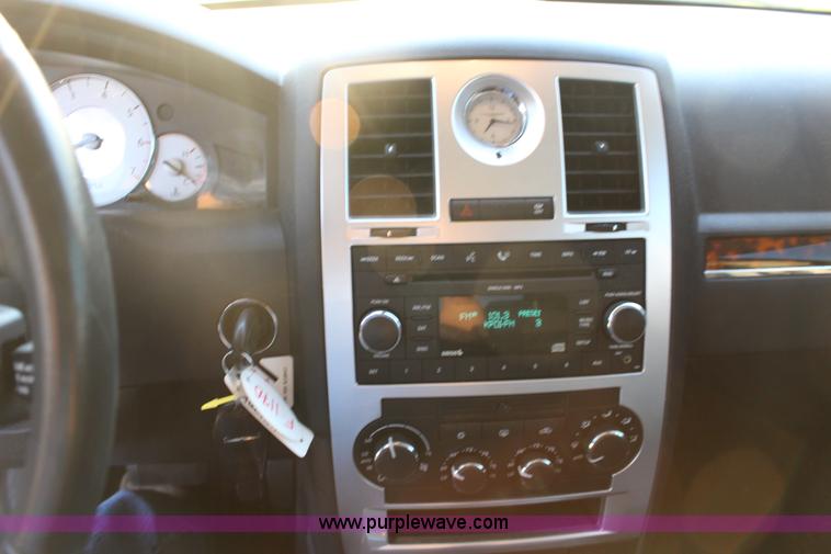 image for item K8733 2008 Chrysler 300C