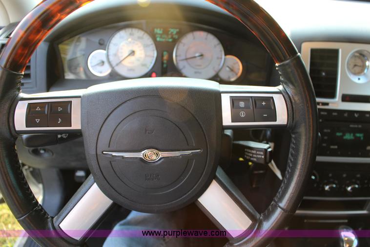 image for item K8733 2008 Chrysler 300C