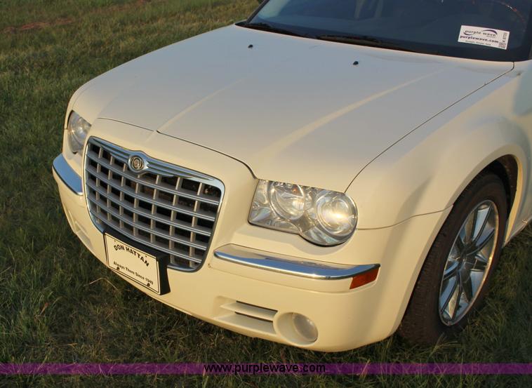 image for item K8733 2008 Chrysler 300C