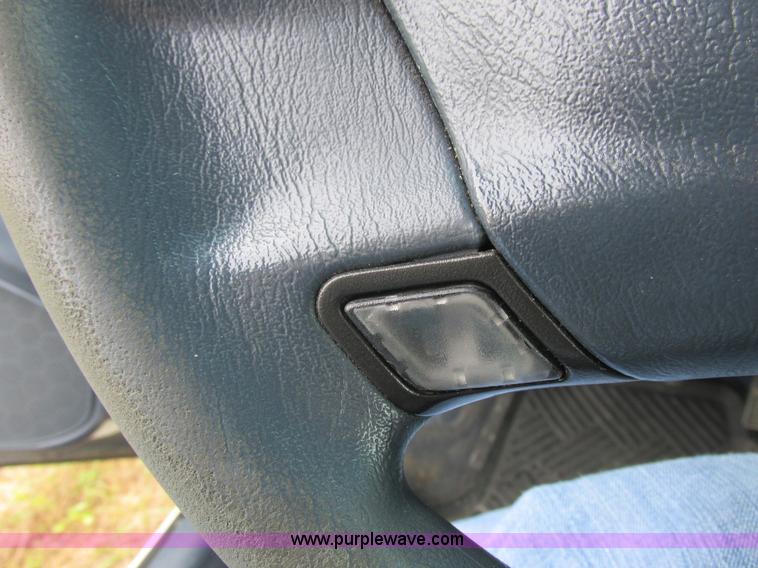 image for item L4035 2005 Chevrolet Impala