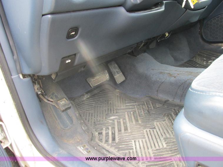 image for item L4035 2005 Chevrolet Impala