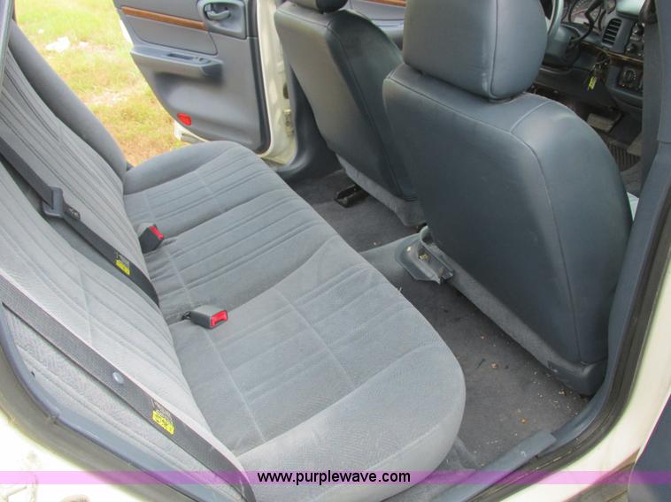 image for item L4035 2005 Chevrolet Impala