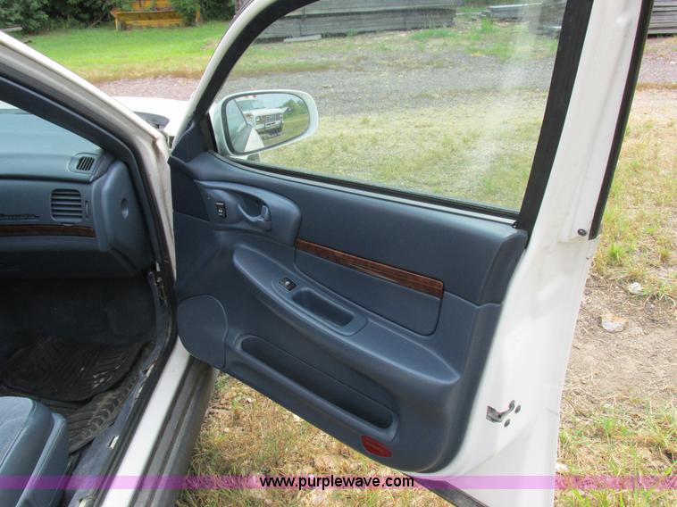 image for item L4035 2005 Chevrolet Impala