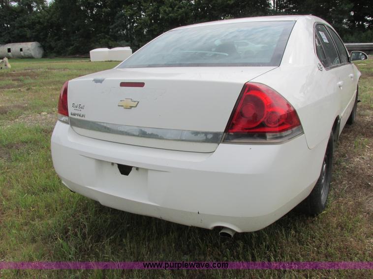 image for item L4036 2006 Chevrolet Impala Police