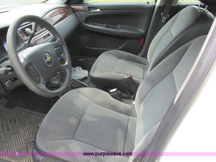 image for item L4036 2006 Chevrolet Impala Police