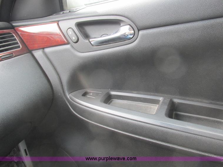 image for item L4036 2006 Chevrolet Impala Police