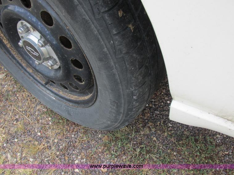 image for item L4037 2002 Chevrolet Impala