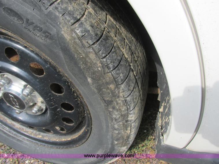 image for item L4037 2002 Chevrolet Impala