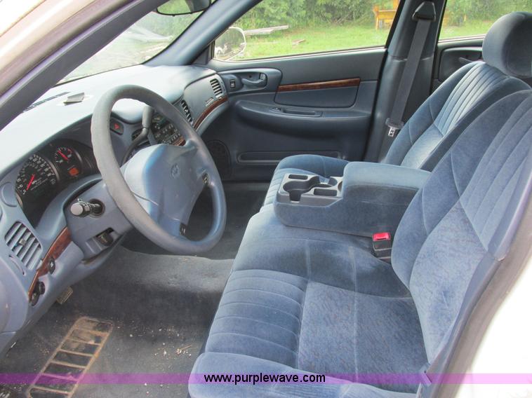image for item L4037 2002 Chevrolet Impala