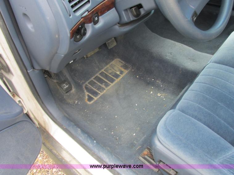 image for item L4037 2002 Chevrolet Impala