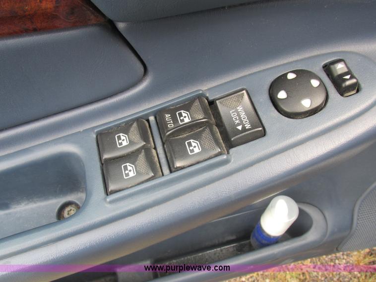 image for item L4037 2002 Chevrolet Impala