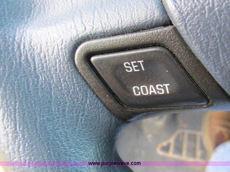 image for item L4037 2002 Chevrolet Impala