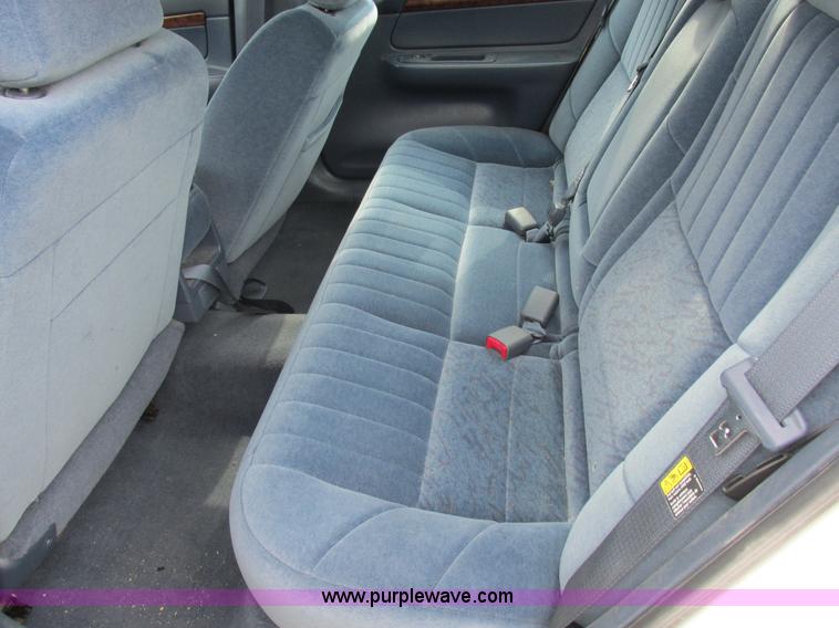 image for item L4037 2002 Chevrolet Impala