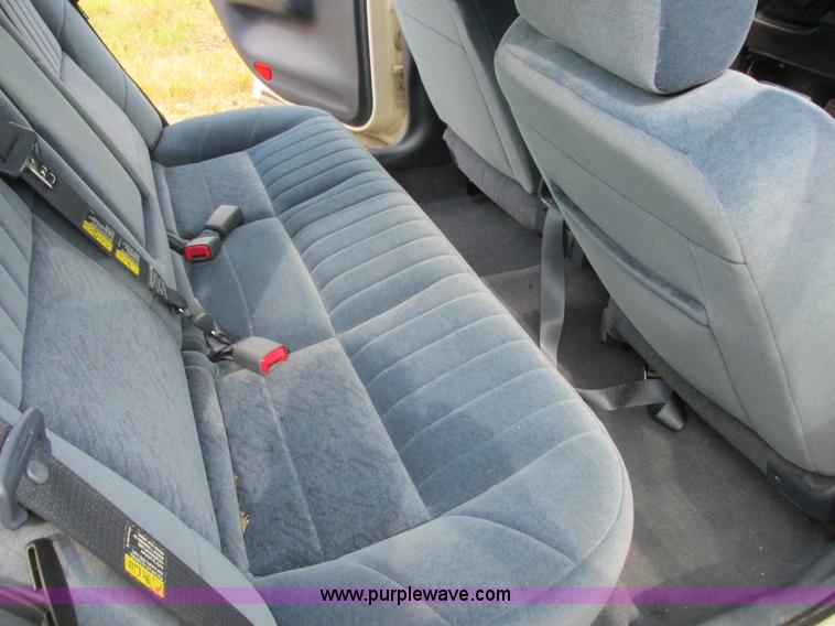 image for item L4037 2002 Chevrolet Impala