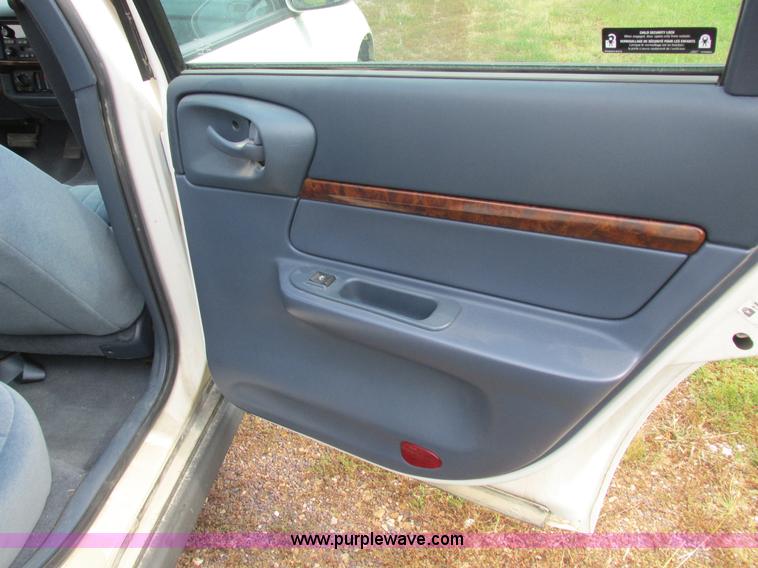 image for item L4037 2002 Chevrolet Impala