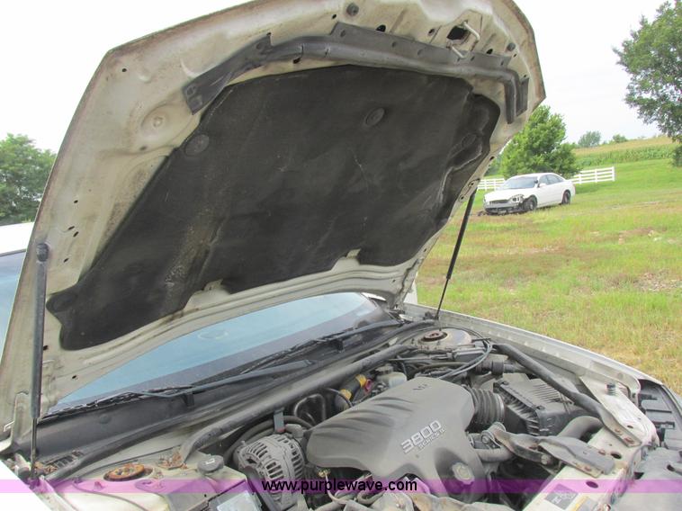 image for item L4037 2002 Chevrolet Impala