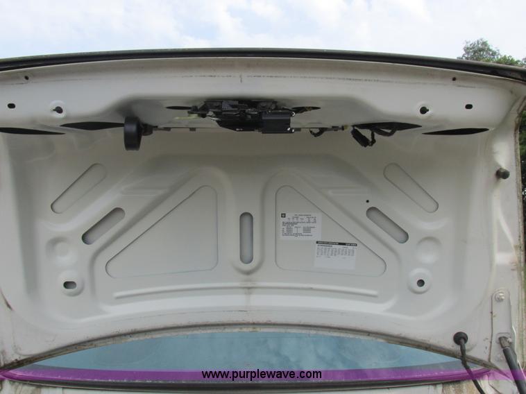 image for item L4037 2002 Chevrolet Impala