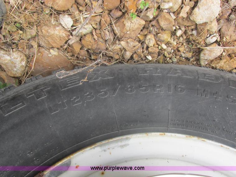 image for item L4038 1991 Ford Econoline E350 Super ambulance