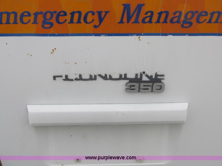 image for item L4038 1991 Ford Econoline E350 Super ambulance