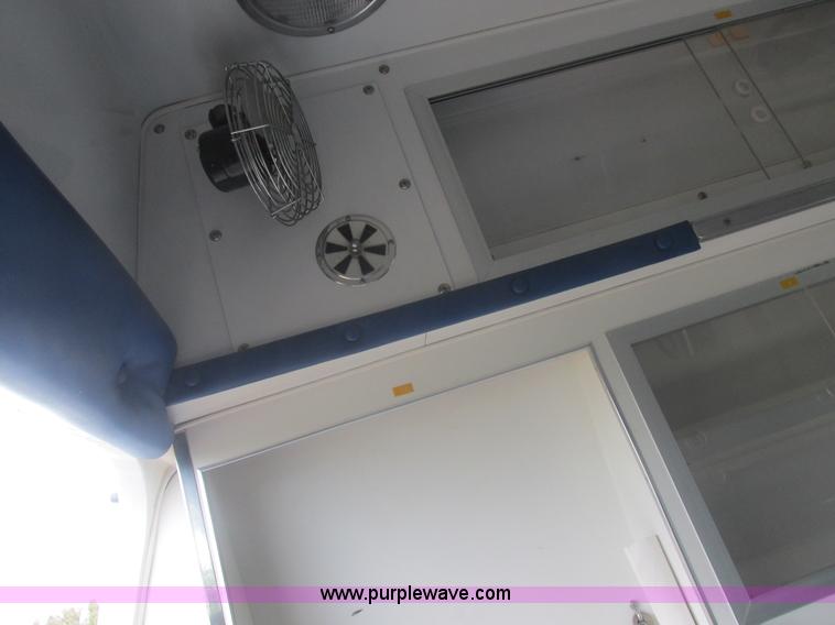 image for item L4038 1991 Ford Econoline E350 Super ambulance