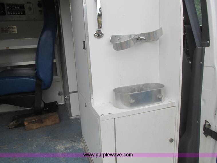 image for item L4038 1991 Ford Econoline E350 Super ambulance