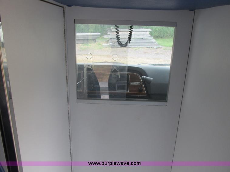 image for item L4038 1991 Ford Econoline E350 Super ambulance
