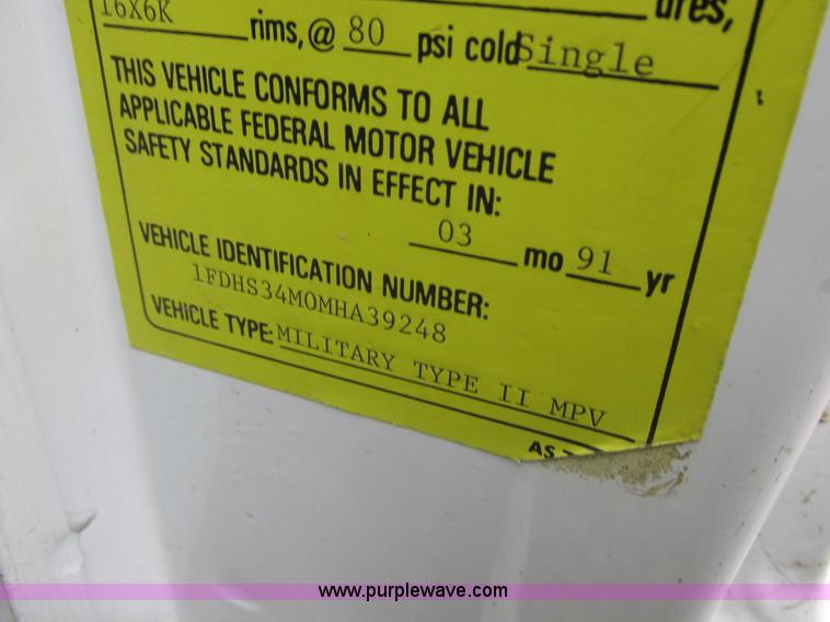 image for item L4038 1991 Ford Econoline E350 Super ambulance