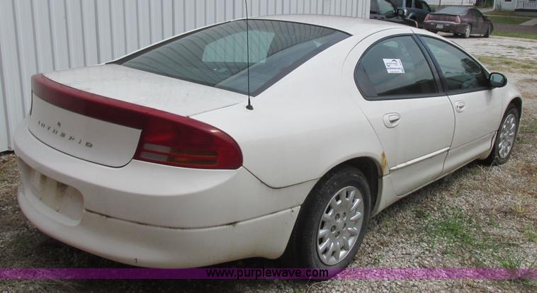 image for item L4048 2004 Dodge Intrepid SE