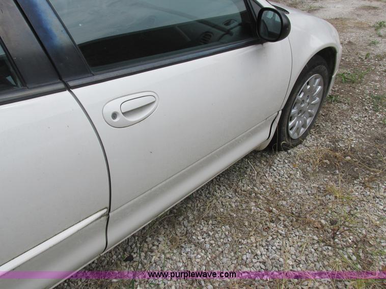 image for item L4048 2004 Dodge Intrepid SE