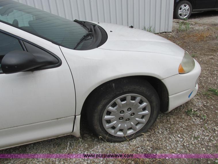 image for item L4048 2004 Dodge Intrepid SE