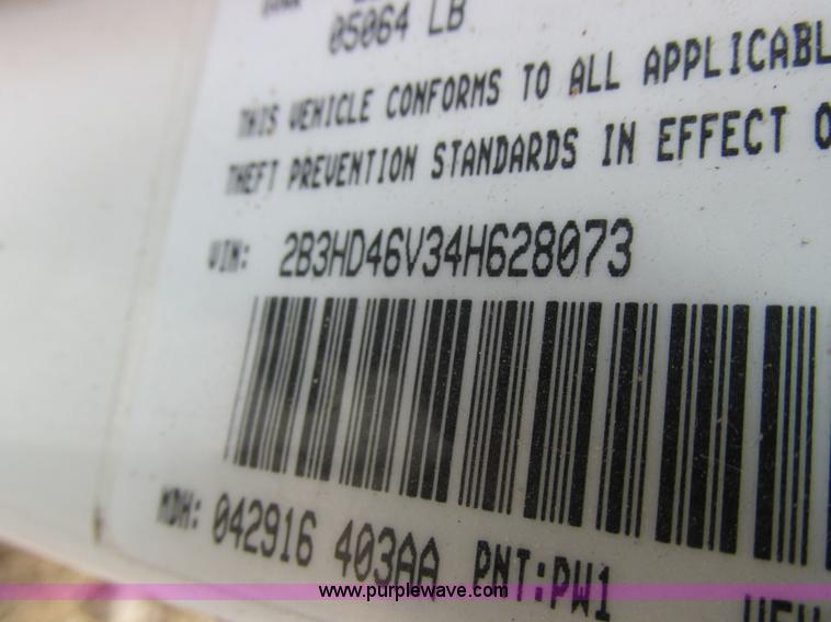 image for item L4048 2004 Dodge Intrepid SE