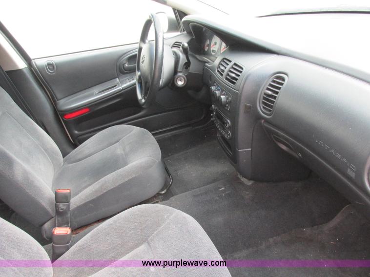 image for item L4048 2004 Dodge Intrepid SE