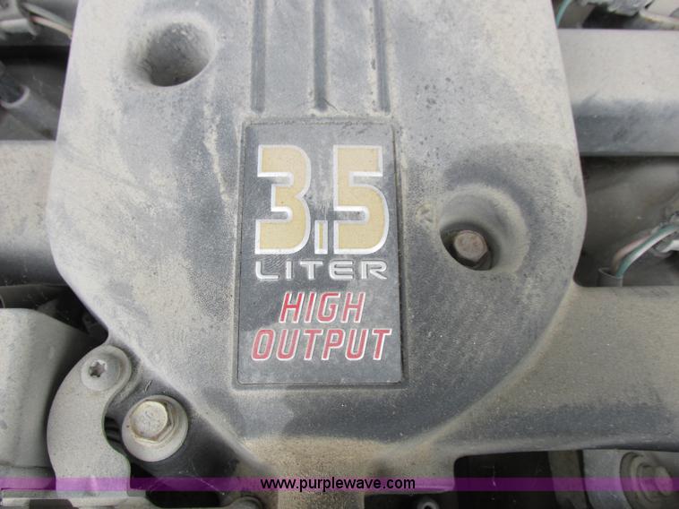 image for item L4048 2004 Dodge Intrepid SE