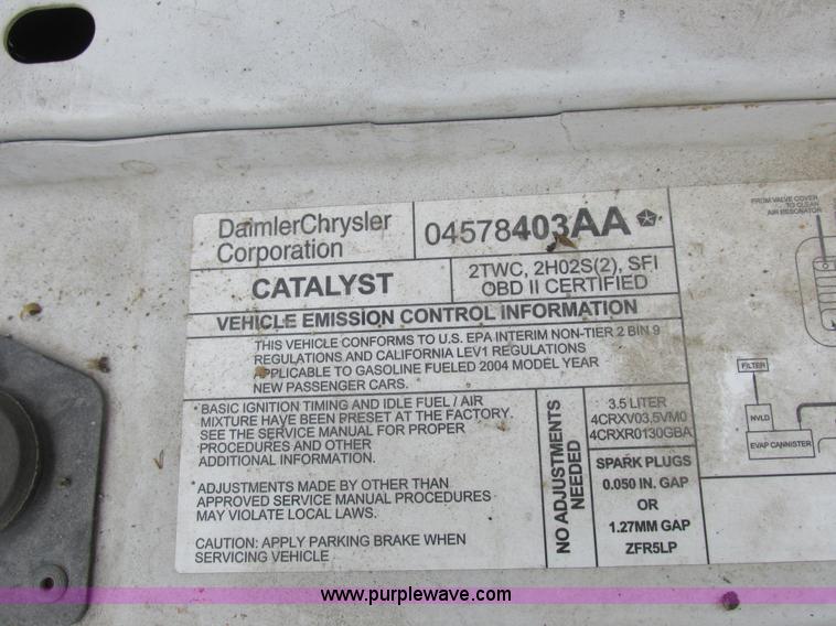 image for item L4048 2004 Dodge Intrepid SE