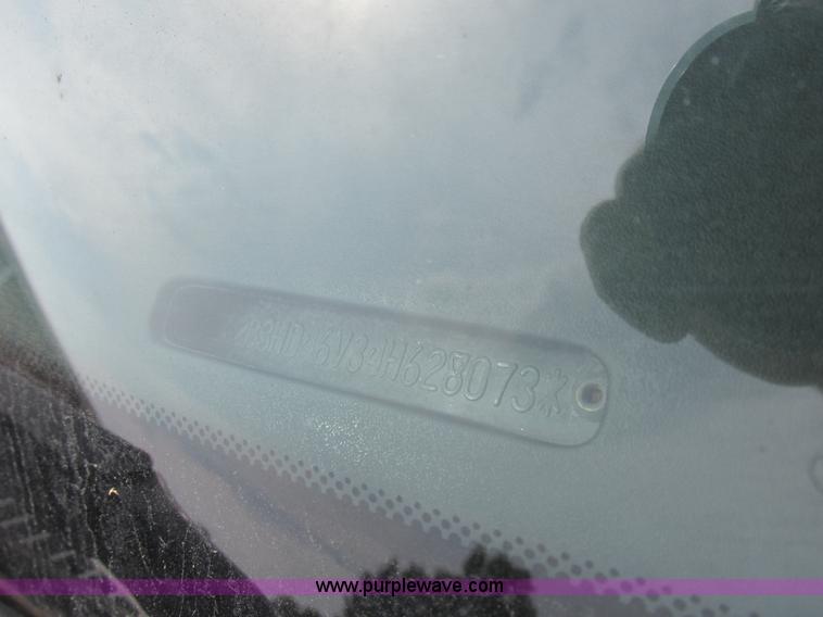 image for item L4048 2004 Dodge Intrepid SE