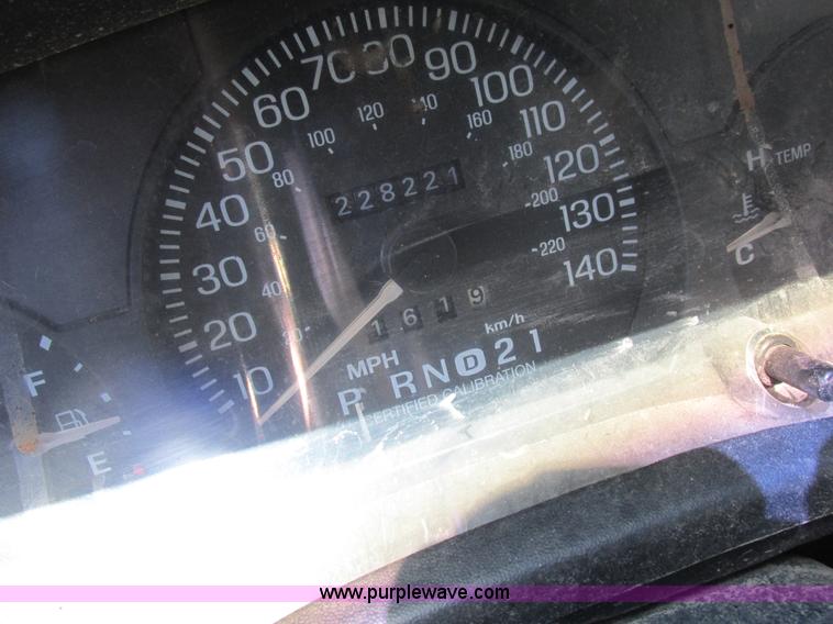 image for item L4053 1995 Ford Crown Victoria Police Interceptor