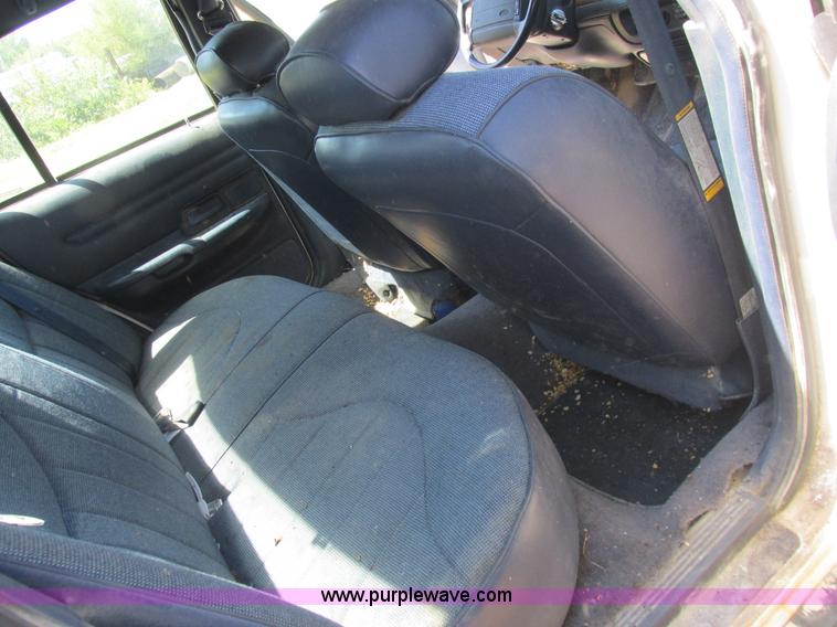 image for item L4053 1995 Ford Crown Victoria Police Interceptor