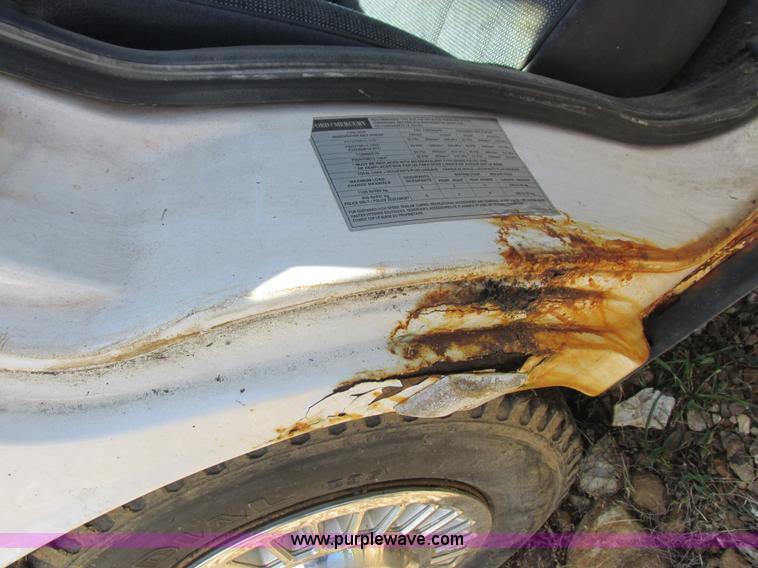 image for item L4053 1995 Ford Crown Victoria Police Interceptor