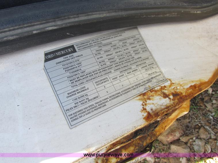 image for item L4053 1995 Ford Crown Victoria Police Interceptor