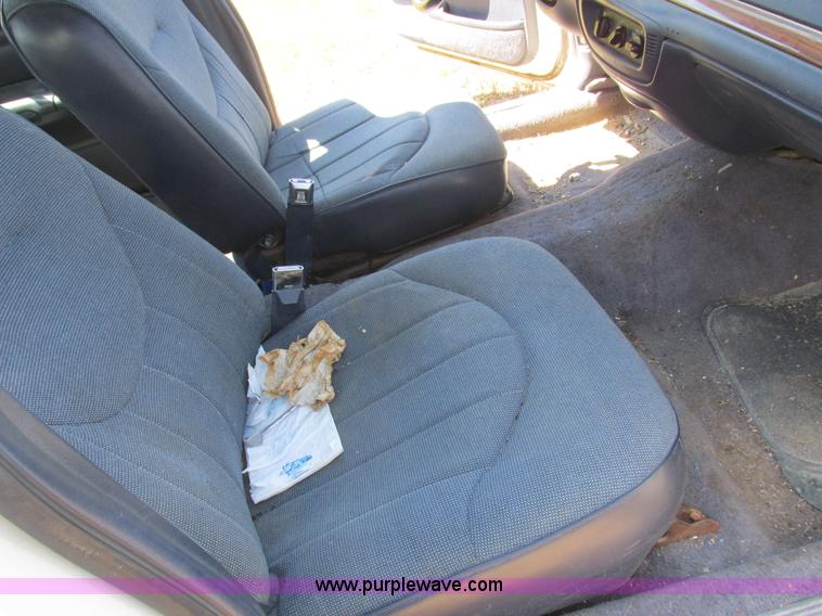 image for item L4053 1995 Ford Crown Victoria Police Interceptor