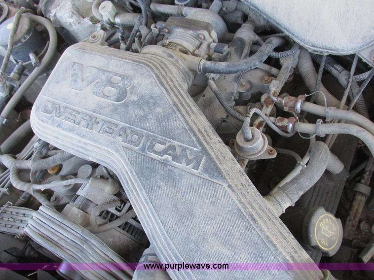 image for item L4053 1995 Ford Crown Victoria Police Interceptor